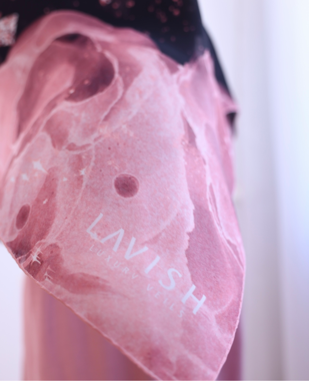 Rose Noir Silk