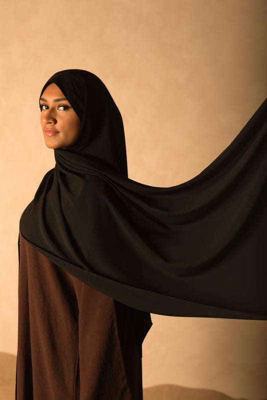 Premium Shawl in Black